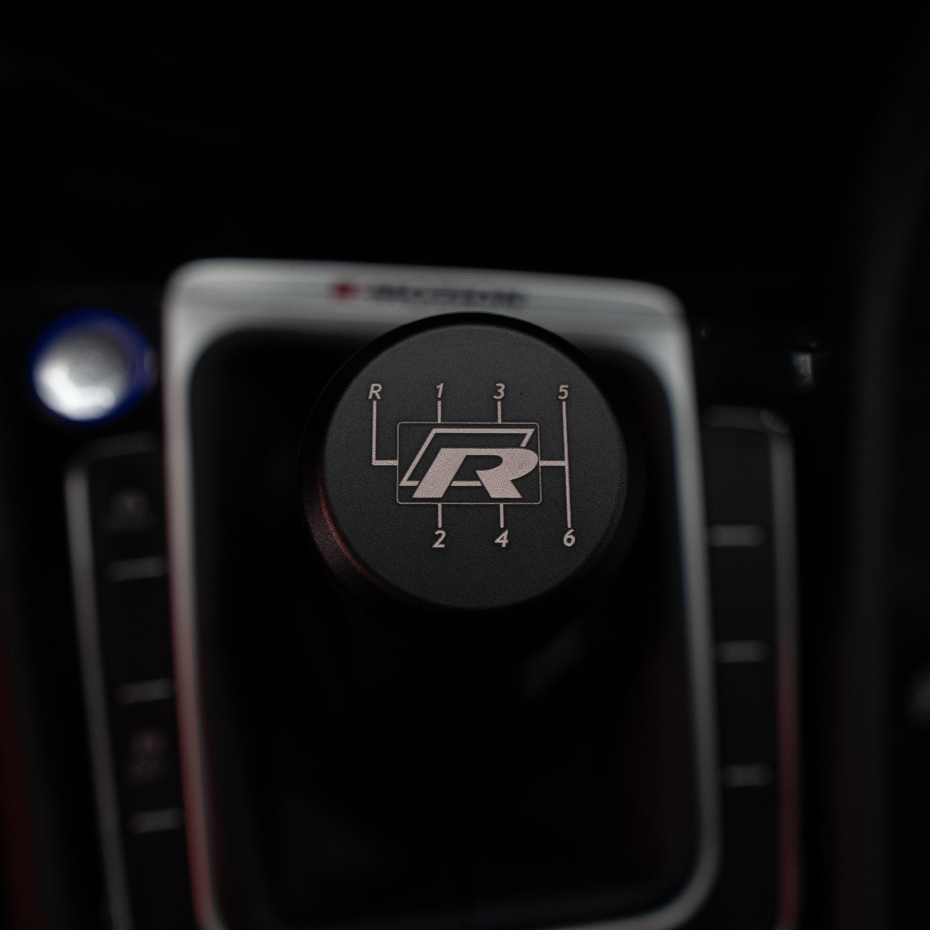 Classic Carbon Fiber Knob - Audi/VW