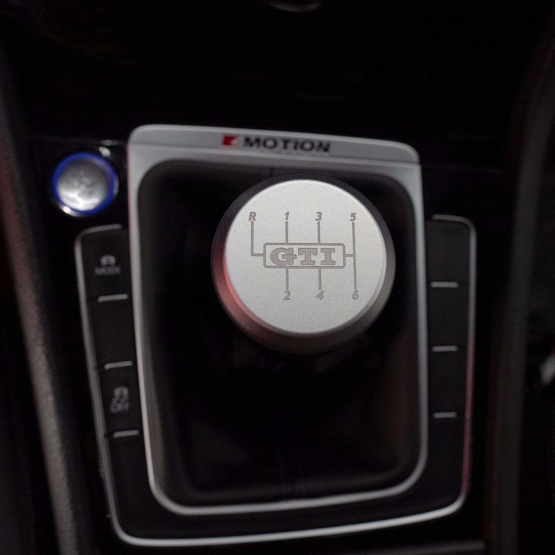 Classic Carbon Fiber Knob - Audi/VW