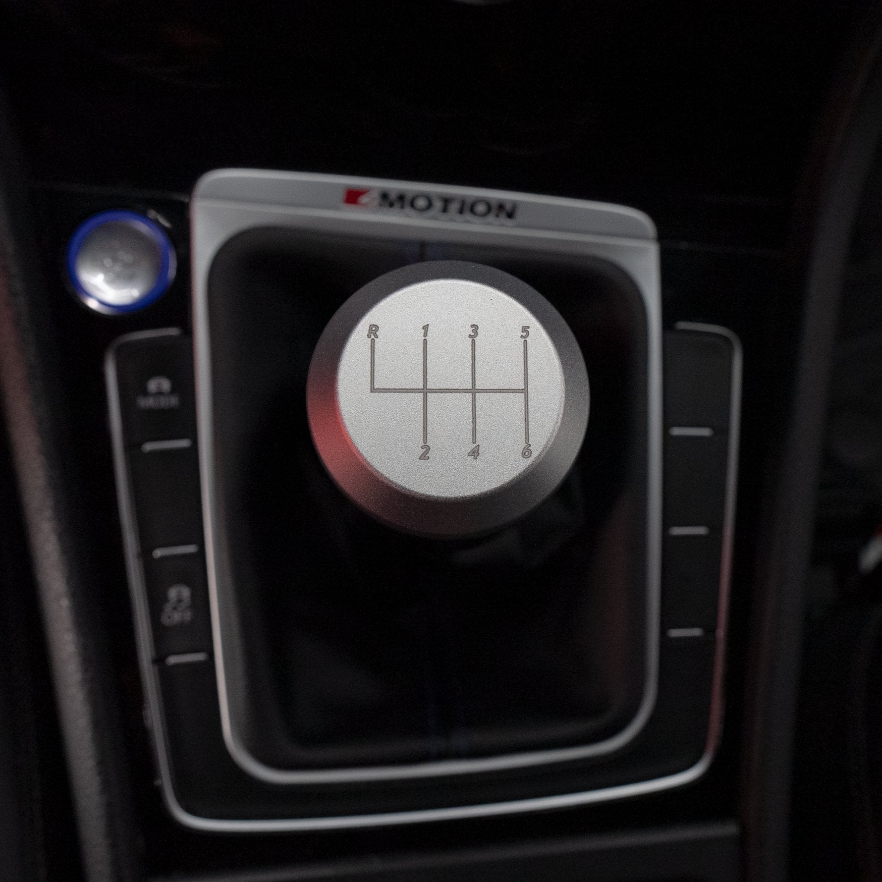 Classic Carbon Fiber Knob - Audi/VW