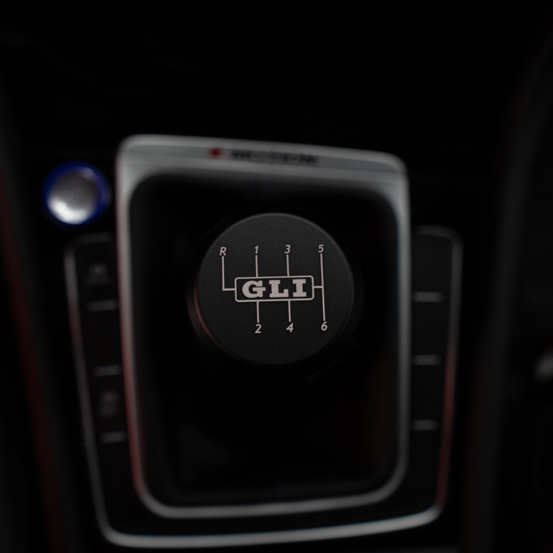 Classic Carbon Fiber Knob - Audi/VW