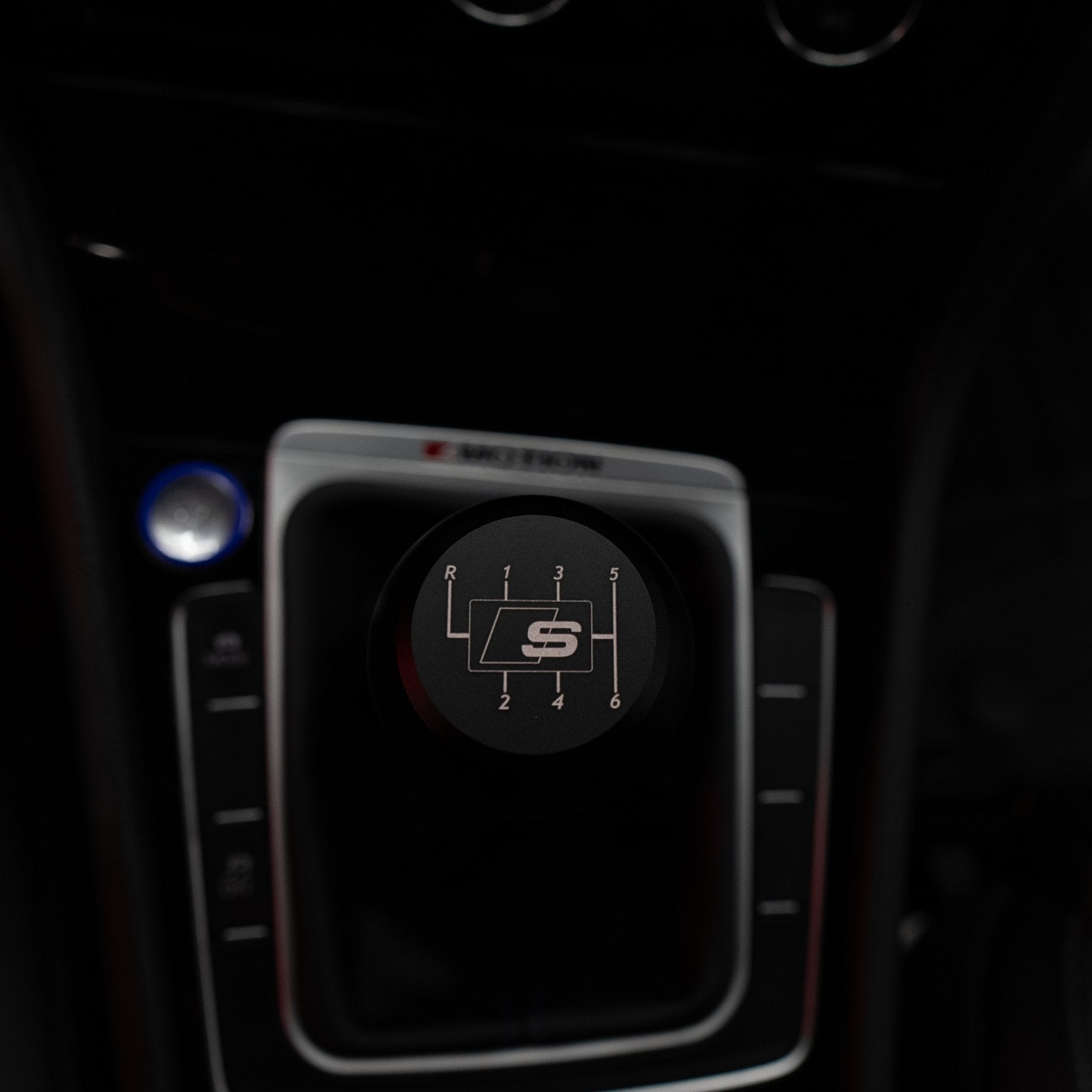 Classic Carbon Fiber Knob - Audi/VW