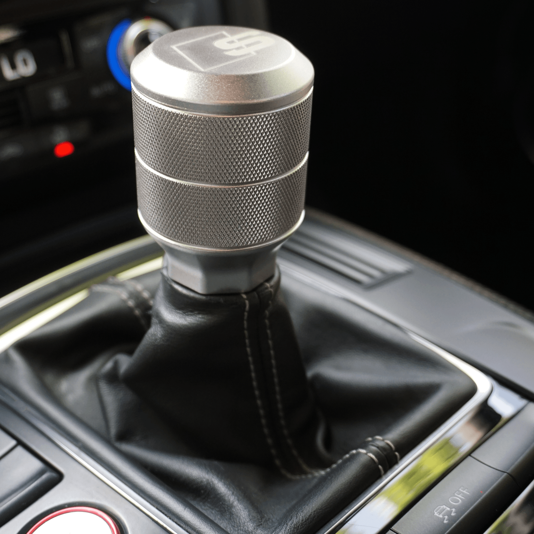 NEW Classic Diamond Style Weighted Knob - Manual Audi/VW