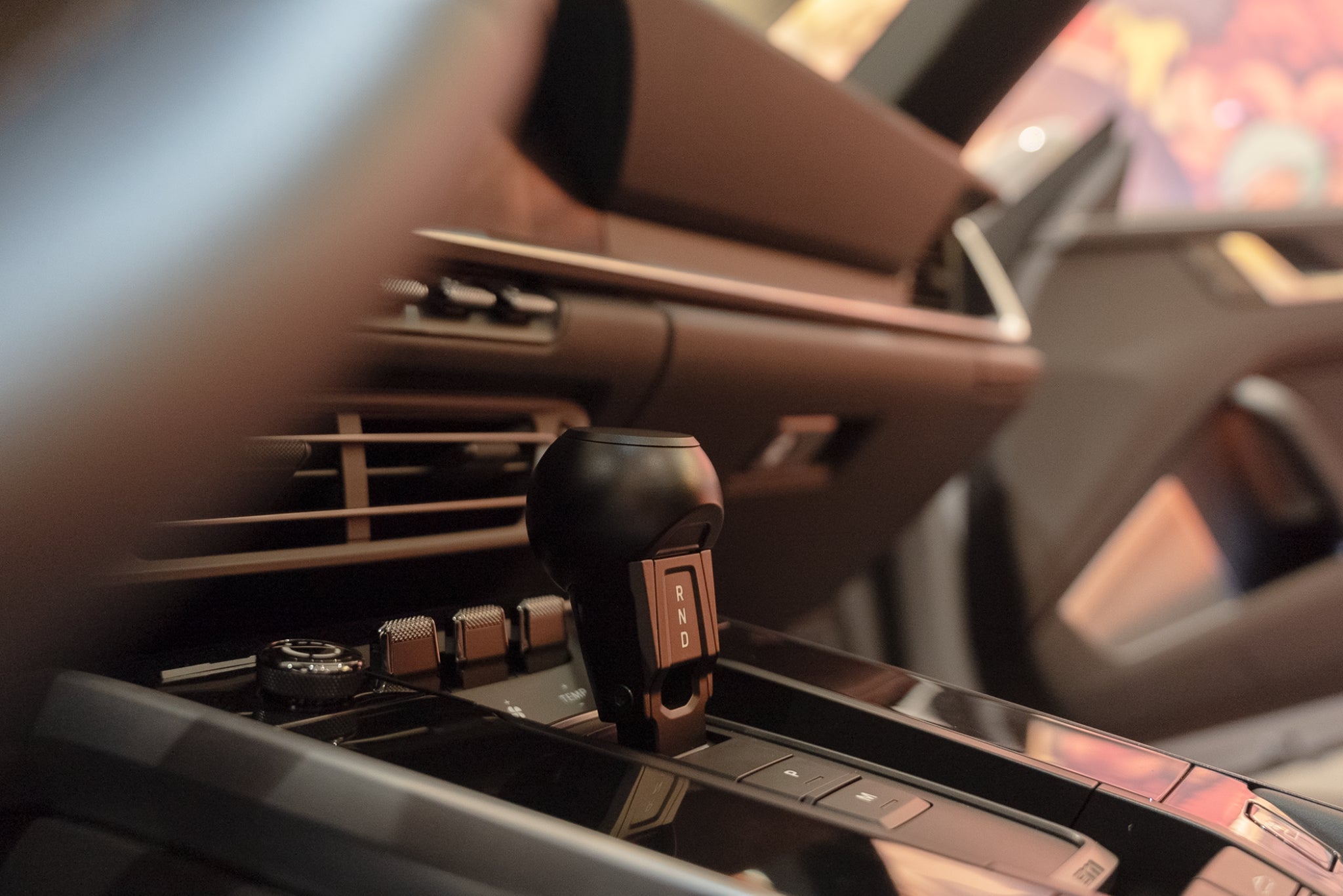 Complete Euro Impulse 992 shifter fitted in a Porsche center console